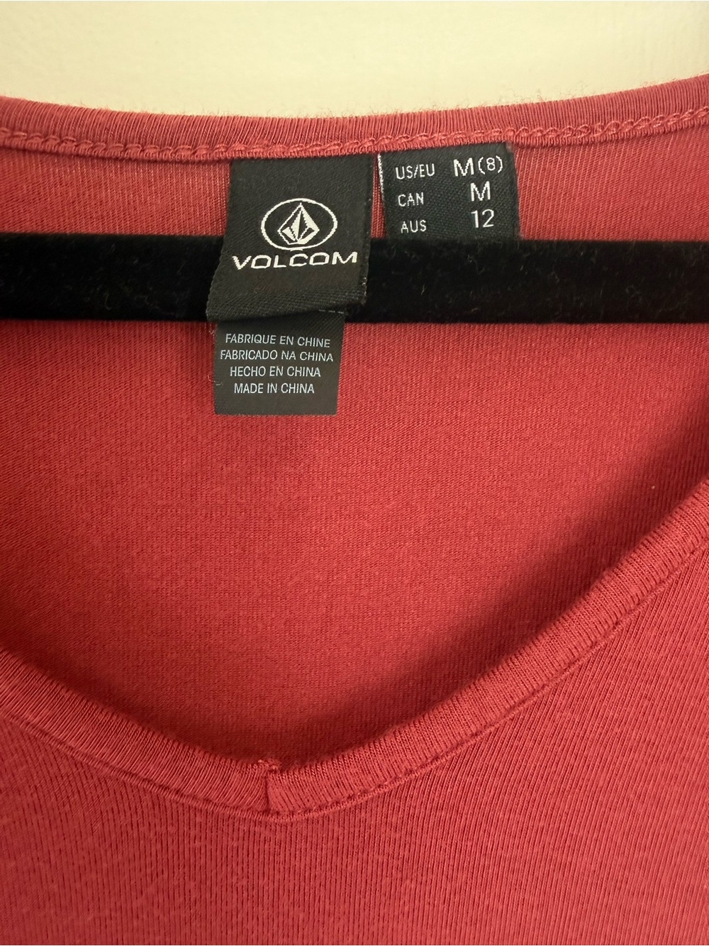 💥 Volcom Cinch Ur Here Ruched Bodycon Dress |Auburn Red | Size Medium - Picture 4 of 5